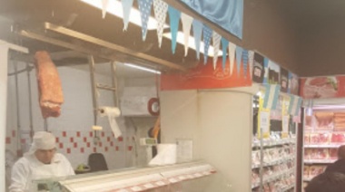 Denuncian a Coto por no informar a un remisero que trasladaba al trabajador con síntomas de coronavirus