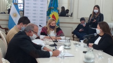 Senadores piden liberar los datos móviles para estudiantes terciarios