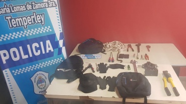 Desbarataron una banda y detuvieron a una policía que trató de pagar para liberarlos