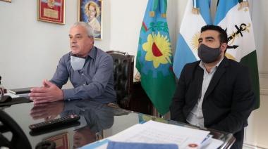 Cascallares saludó a los y las docentes y destacó su compromiso