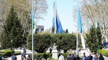 Homenaje a la primera enfermera fallecida por Covid en el municipio