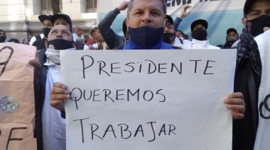 Trabajadores de Cresta Roja se movilizaron al Ministerio de producción