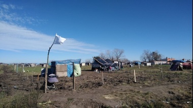 En la toma de Guernica, insisten con sus reclamos: “Nosotros queremos tierra por tierra”