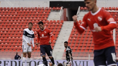 Una cal y una de arena: el Rojo volvió con una derrota y una victoria