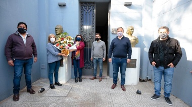 Cascallares junto al PJ local homenajeó a Perón por los 125 años de su nacimiento