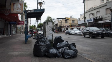 Por el reclamo de camioneros, Lomas sigue sin recolección de residuos: ¿Por qué calla el Municipio?