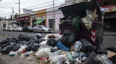 Por el reclamo de camioneros, Lomas sigue sin recolección de residuos: ¿Por qué calla el Municipio?