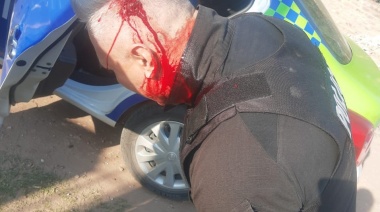 Vecinos atacaron con palos y piedras a policías en una gresca barrial