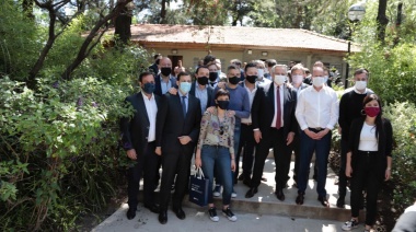 Alberto reeditó la foto con intendentes que se sacó en la previa del anuncio de su candidatura a Presidente