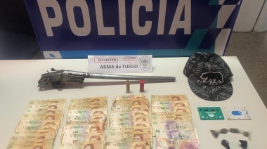 Robo y detención en un autoservicio de Glew de un ladrón armado con una escopeta