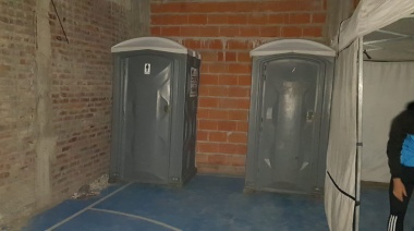 Clausuraron una cancha de futbol por organizar una fiesta clandestina