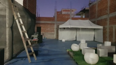 Clausuraron una cancha de futbol por organizar una fiesta clandestina