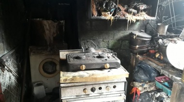 Una anciana perdió todo en un incendio y sus vecinos piden donaciones para reconstruir la casa