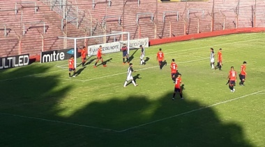 El porvenir perdió ante Español y quedó en la cuerda floja