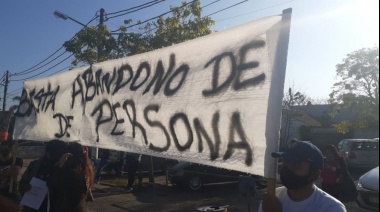 La familia del niño fallecido en la guardia del Santamarina fue reprimida cuando marchó para pedir respuestas