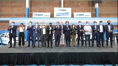 Junto a Mariano Cascallares, Axel Kicillof y Santiago Cafiero entregaron 113 patrulleros en Brown