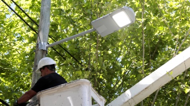 Se instalaron más de 2000 luces led en corredores escolares
