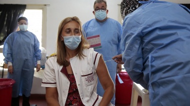 Comenzó el operativo de vacunación contra el Covid en el Hospital Oñativia