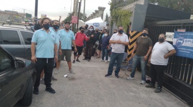 Trabajadores de la empresa Dalgar reclaman por 20 despidos