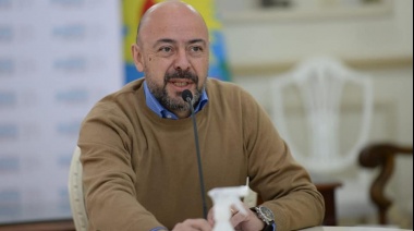 Santarelli relativizó las reclamos de la oposición por la vacuna: "Escucho sus críticas y parece que hubieran gobernado exitosamente"