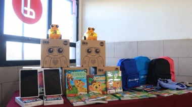 Grindetti lanzó el programa "Lanús construye futuro" y entregó kits escolares