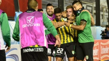 Banfield venció a Arsenal y se adueñó de la cima de su grupo