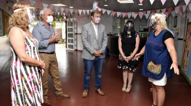 Cascallares participó del comienzo de las clases presenciales