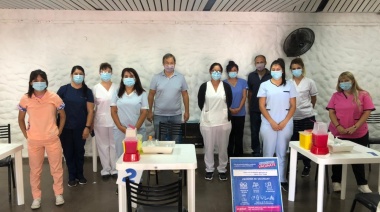 Cascallares visitó varios centros de vacunación contra el coronavirus del distrito