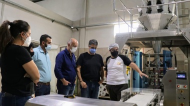 Grindetti y Macri recorrieron Brandsen  y compartieron un encuentro con Capelletti