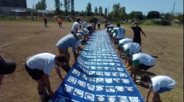 Municipales de Lomas realizaron un torneo de futbol en homenaje a los desaparecidos de la dictadura