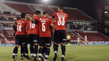 Independiente ganó, gustó y se floreó