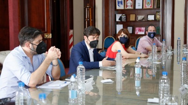 Kicillof sube el nivel de las “paritarias oficiales” para evitar conflictos con los estatales