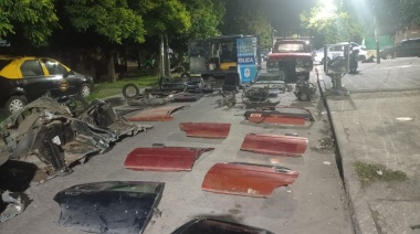 Desbarataron una banda de roba coches que desarmaba y vendía auto partes