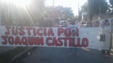 Familiares de Joaquín Castillo marcharon para pedir la detención del asesino