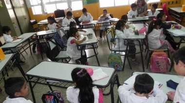 Más presiones de los gremios docentes para limitar la presencialidad en las aulas