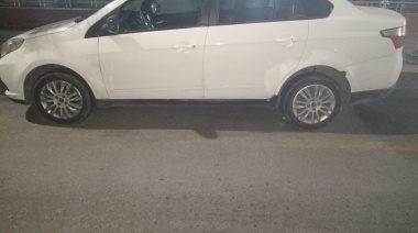 Simuló que le robaron el auto para cobrar el seguro, pero un amigo le contó la verdad a la Policía