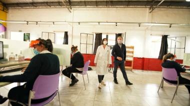 Gray visitó el centro de seguimiento de pacientes con coronavirus