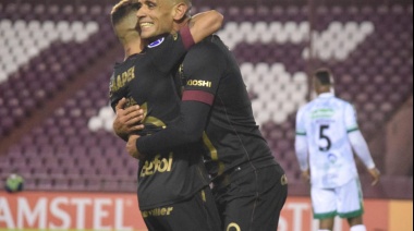 Lanús goleó a La Equidad pero quedó sin chances