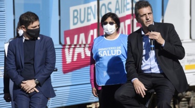 Massa, Kicillof, Guerrera y Gollán presentaron un tren que recorrerá la provincia para hisopar y vacunar contra el Covid-19