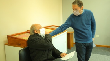 Gray otorgó subsidios a vecinos con problemas de salud y en situación de vulnerabilidad