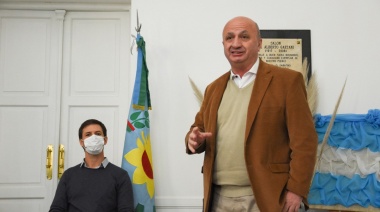 Russo subrayó la necesidad de lograr "la unidad" del PJ para presentar "una propuesta superadora" al grindettismo