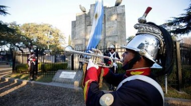 Cascallares encabezó el homenaje por el Día de la Bandera