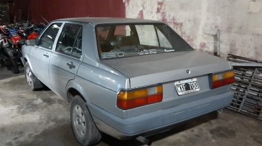 Robaban autos, les cambiaban la patente y los abandonaban para ser "levantados" por sus cómplices
