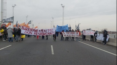 Vecinos desalojados de Budge cortaron Camino Negro y denunciaron “discriminación” de la Municipalidad