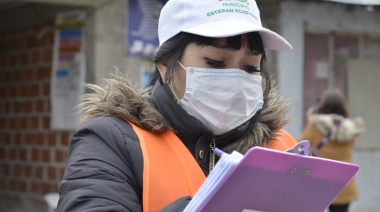 Gray participó en un operativo casa por casa de preinscripción para la vacuna contra el coronavirus