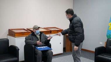 Gray otorgó subsidios a vecinos con dificultades de salud y a una deportista echeverriana