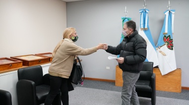 Gray otorgó subsidios a vecinos con dificultades de salud y a una deportista echeverriana