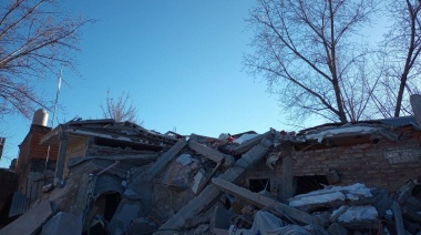 Dos muertos y cuatro heridos en un derrumbe de viviendas en Villa Centenario