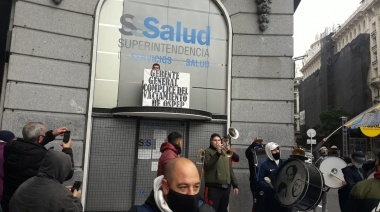 Fuerte movilización del Sindicatos de Panaderos ante la Superintendencia de Salud