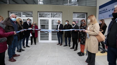 Con Trotta y Cascallares presentes, se inauguró la primera escuela en el distrito tras 21 años